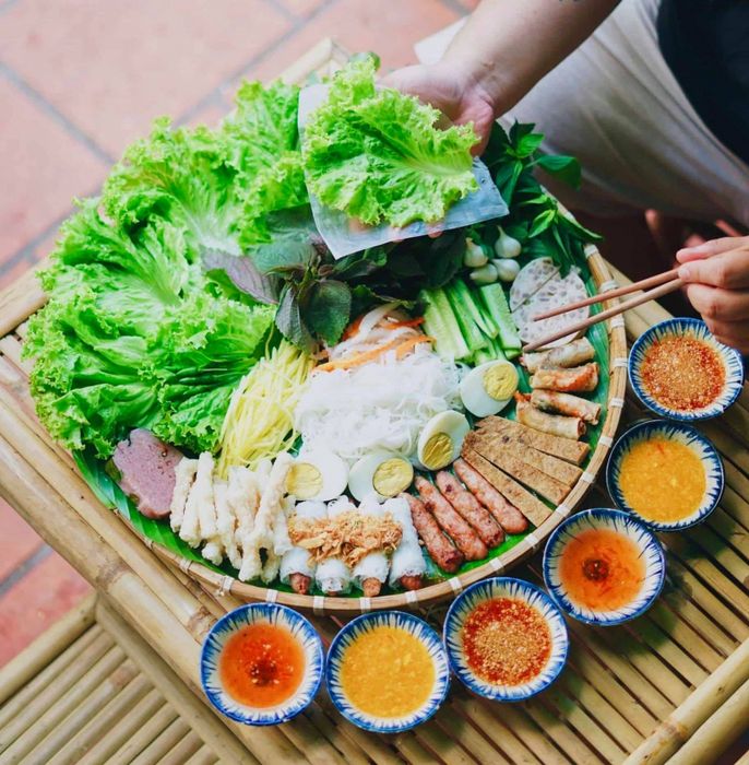 10 quán Nem Nướng Quận Bình Thạnh ngon cực nổi tiếng Sài Gòn Hồ Chí Minh (1)