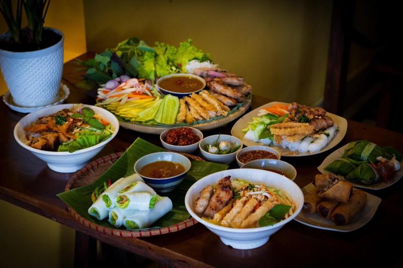 10 quán Nem Nướng Quận Phú Nhuận ngon nhiều khuyến mãi Sài Gòn Hồ Chí Minh (1)